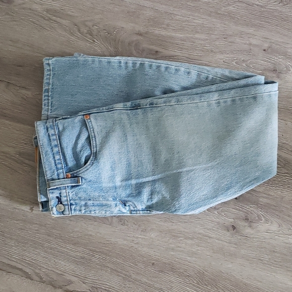 Levi's 512 Slip Taper Jeans In Light Blue Stonewash - Picture 1 of 6